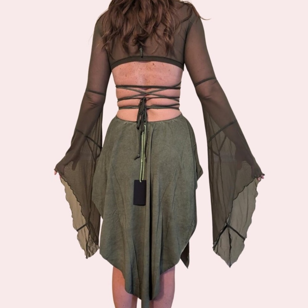 Darker Wavs Dolls Kill ‘ECHO’ Asymmetrical Mesh Dress Dress Green NWT XL - Picture 2 of 11